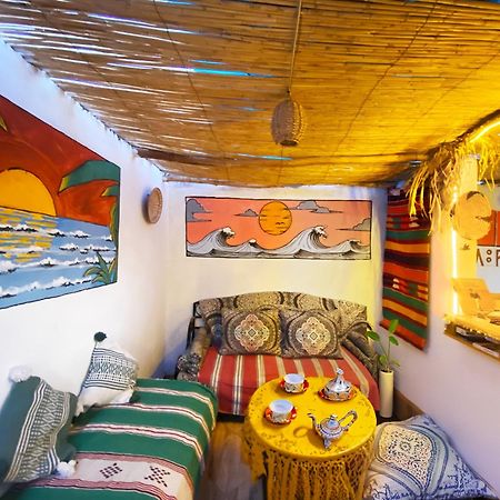 Tamraght Bright Wave Surfhouseホステル エクステリア 写真