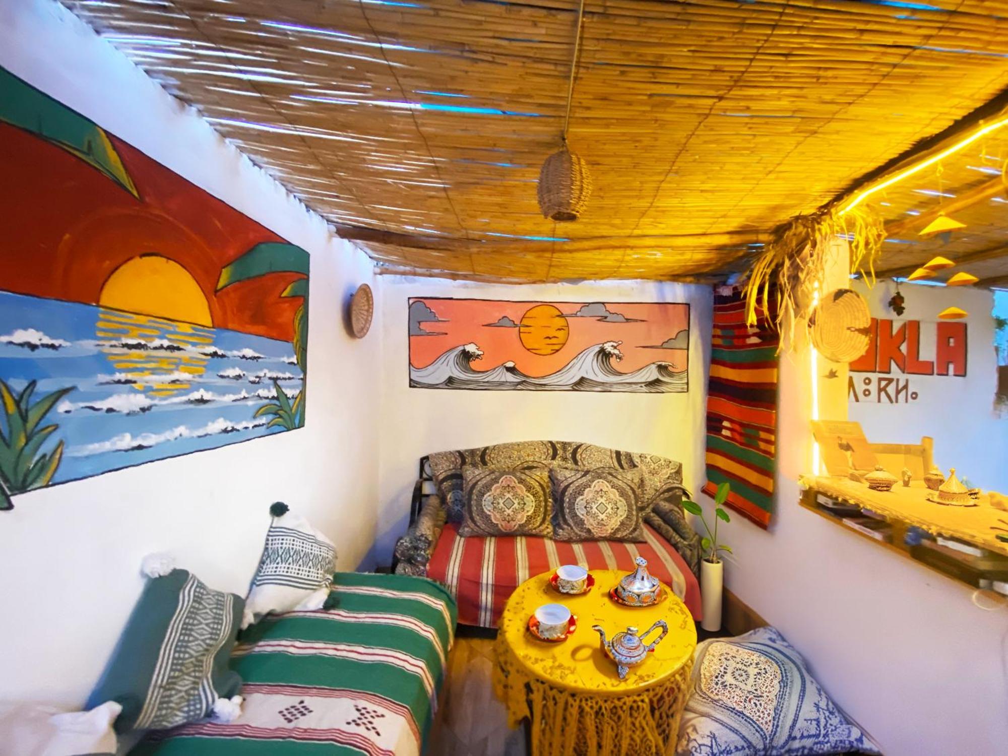 Tamraght Bright Wave Surfhouseホステル エクステリア 写真