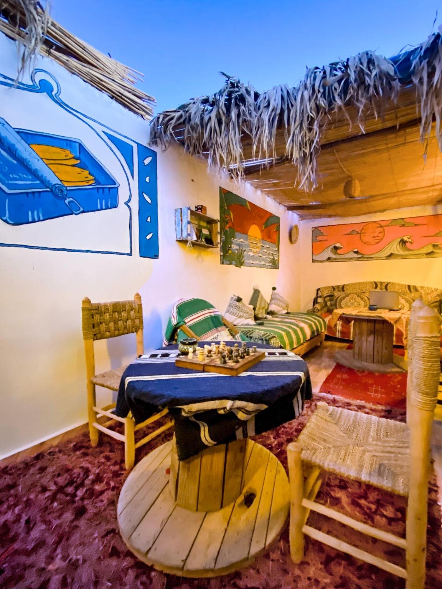 Tamraght Bright Wave Surfhouseホステル エクステリア 写真