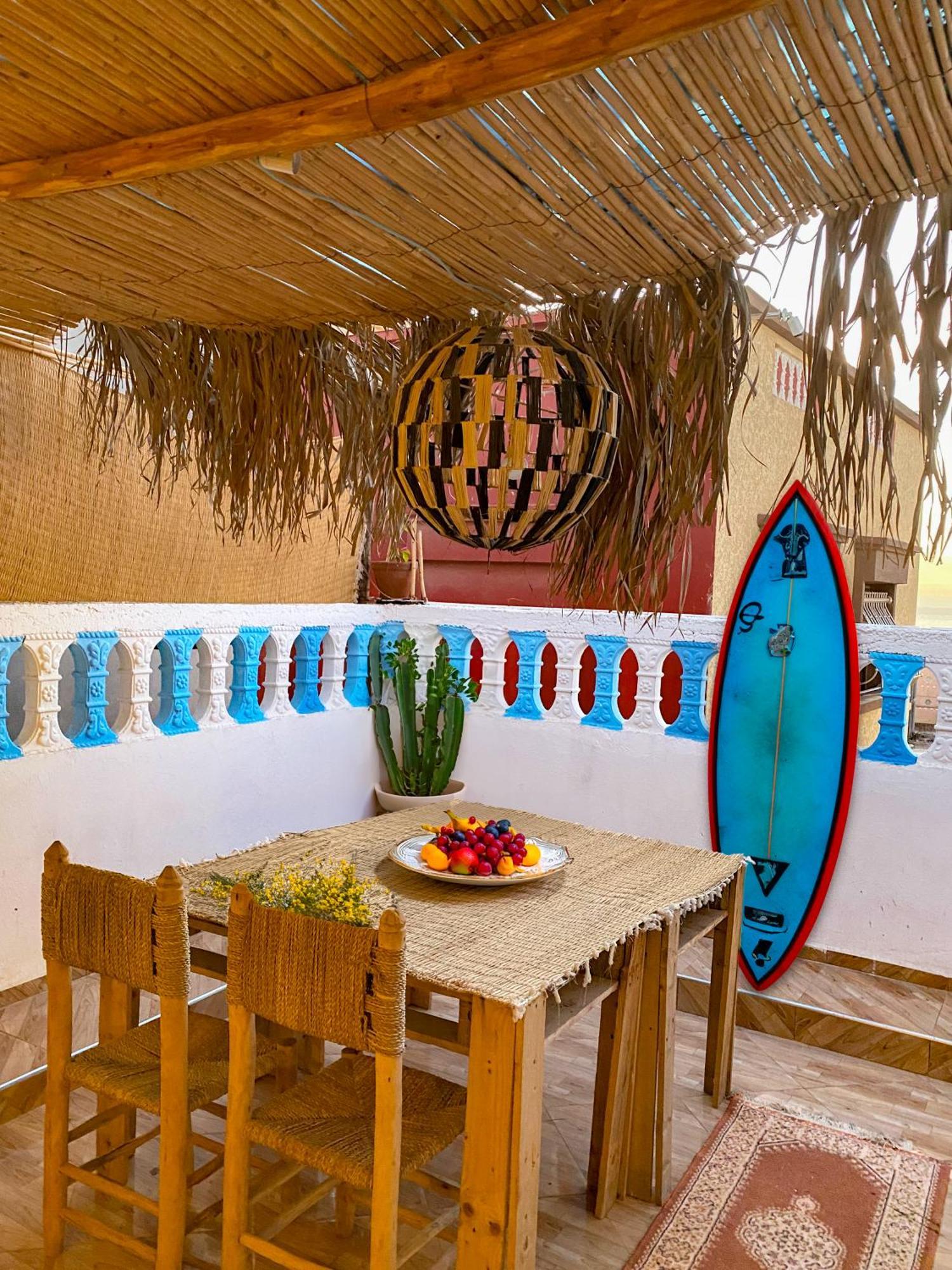 Tamraght Bright Wave Surfhouseホステル エクステリア 写真